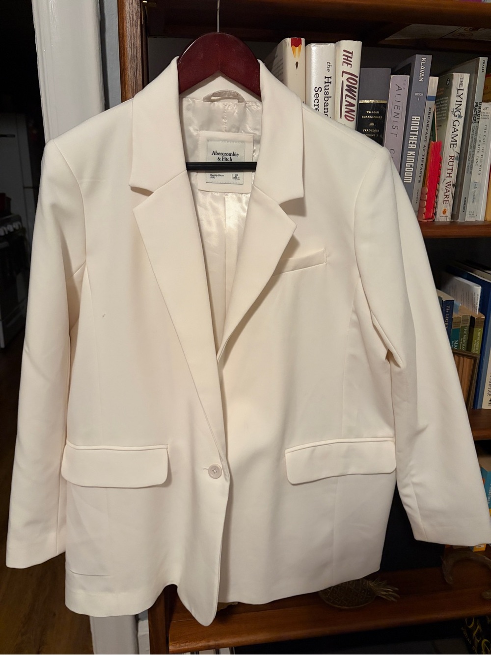 Abercrombie & Fitch Women’s Cream Oversized Blazer